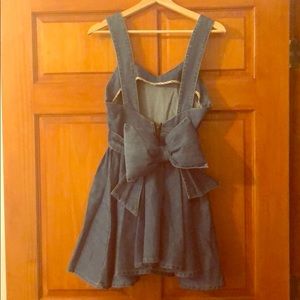 Denim dress with bowknot